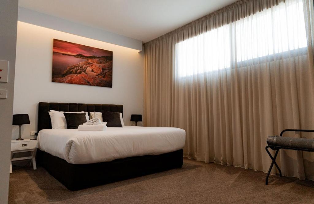 Bay Of Fires - Town Centre Hotel *